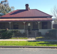 Browncoat Cottage Mudgee - Pubs and Clubs