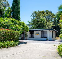 Budget Peninsula Palms Nelson Bay - Pubs and Clubs