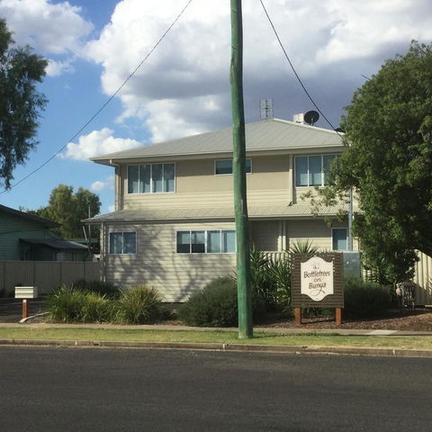Bunya Vista Accommodation - Pubs and Clubs 3