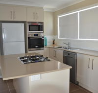 Bunya Vista Accommodation - Pubs and Clubs