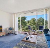 Bushwalk To The Beach From A Tranquil Apartment - Go Out