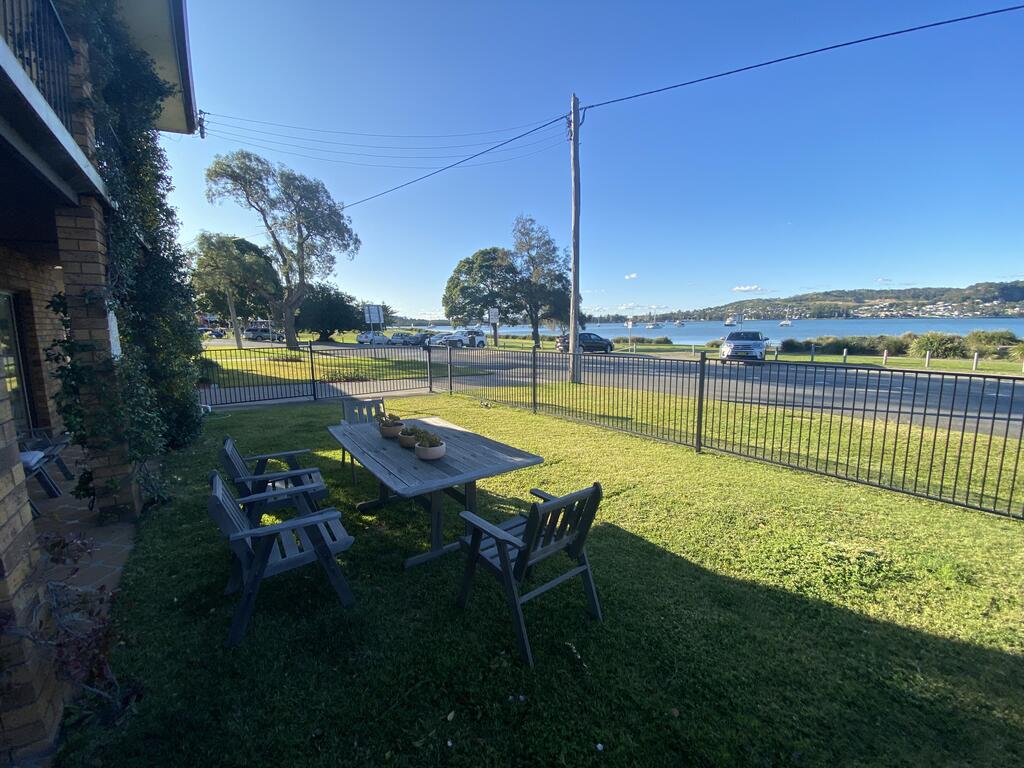Boolaroo NSW Pubs and Clubs
