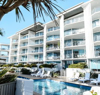 C Bargara Resort - Pubs and Clubs