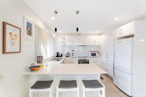 Campbell Avenue, 28 - Go Out 1