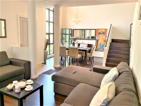 Campbelltown Most Sought After Park Central Home - Go Out 3