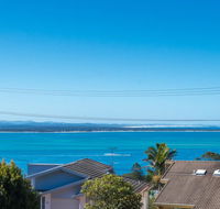 Canomii Close 24 - Nelson Bay - Pubs and Clubs