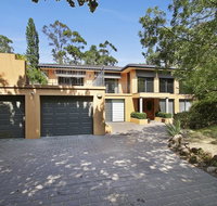 Canyons Bend - 5 Minute walk to shops and cafes - Pubs and Clubs