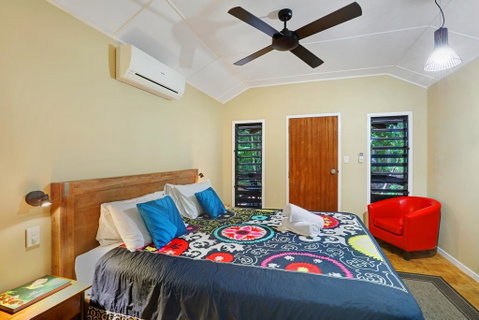Cape Trib Beach House - Pubs and Clubs 0