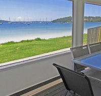 Casa Martins' 219 Foreshore Drive - Absolute Waterfront House - Pubs and Clubs