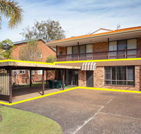 Casa Mia' 1/8 Catalina Close - between Little Beach  Shoal Bay Beach - Pubs and Clubs