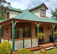 Cascades Manor Luxury Homestay Katoomba - Pubs and Clubs