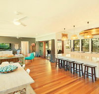 Casuarina Cabana - Pubs and Clubs