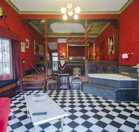 Casuarina Estate - Pubs and Clubs