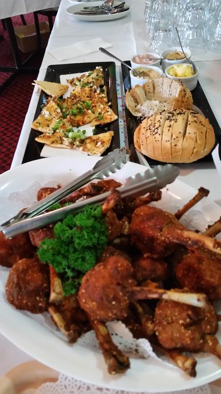 Cattleman's Rest Motor Inn - Pubs and Clubs 2