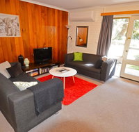 Cedar Holiday Units - Apartment 4 - Pubs and Clubs