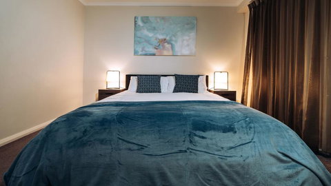 Central City Convenience - Free Parking & WiFi - Go Out 1