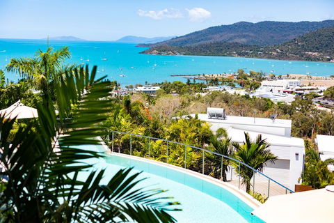 Central Getaway 7 - Pubs and Clubs 1