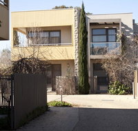 Central Shepparton Apartments - Pubs and Clubs