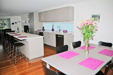 Cerulean Blue Combo - Pubs and Clubs 0