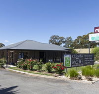 Chalambar Motel - Pubs and Clubs