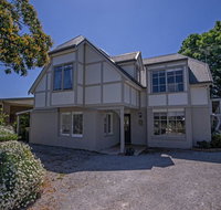 Chapel Island Retreat - Pubs and Clubs