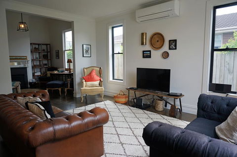 Chevignon - Pubs and Clubs 1