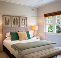 Chic Apartment with Sun Lounge Near Manly Beach - Go Out