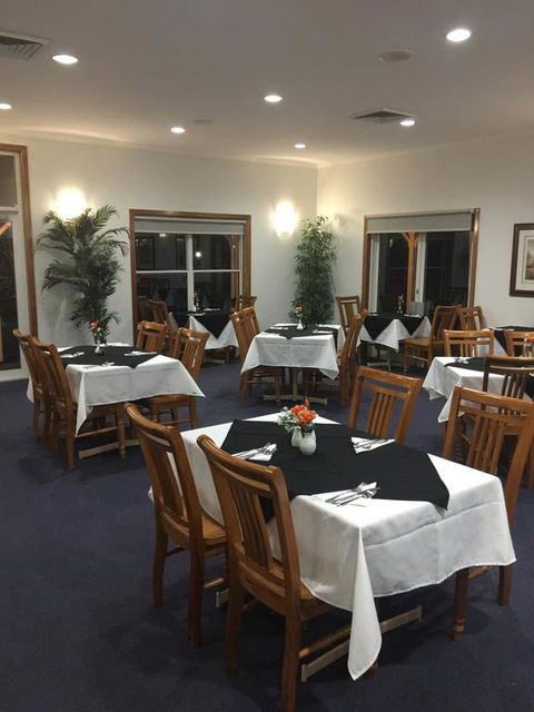 Chinchilla Great Western Motor Inn - Pubs and Clubs 3