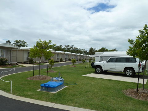 Chinchilla Tourist Park - Pubs and Clubs 1