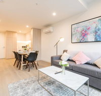 Chloe Serviced Apartment 1 bedroom Family - Pubs and Clubs