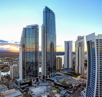 Circle on Cavill - HR Surfers Paradise - Pubs and Clubs