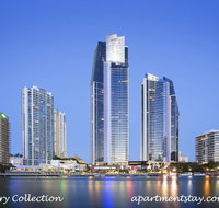 Circle on Cavill - Private Apartments - Apartment Stay - Pubs and Clubs