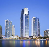 Circle On Cavill Ocean Views In The Heart of Paradise - Pubs and Clubs