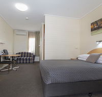 Citrus Valley Motel - Pubs and Clubs
