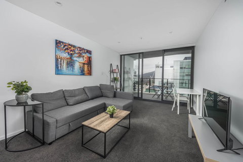 CITY APARTMENT And FREE CITY TOUR BUS NEARBY - Go Out 2