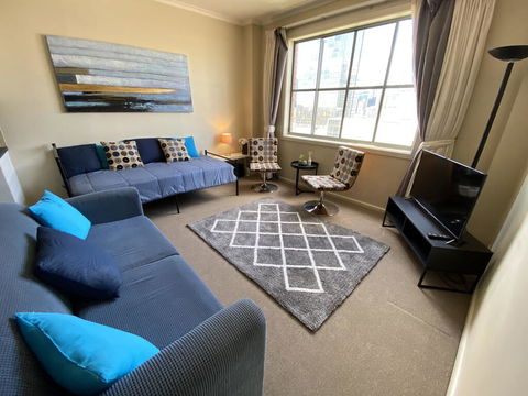 City Views, Pool , Parking & Gym Darling Harbour Sydney Apartment Sleeps 5 - Pubs and Clubs 0