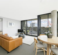 CityStyle Executive Apartments - BELCONNEN - Pubs and Clubs