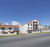 Cityville Luxury Apartments and Motel - Pubs and Clubs
