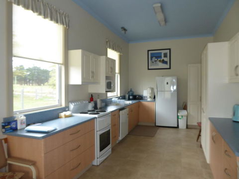 Claremont Farmhouse - Pubs and Clubs 3