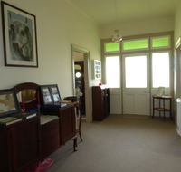 Claremont Farmhouse - Pubs and Clubs