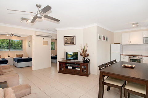 Clearwater Noosa Resort - Pubs and Clubs 1