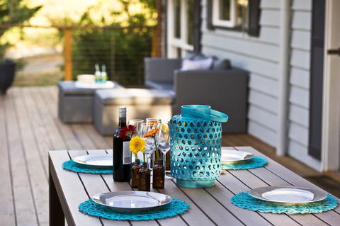 Cloud Nine - Arthurs Seat - Pubs and Clubs 2