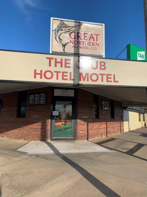 Club Hotel Motel Roma - Pubs and Clubs 0