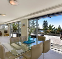 Coast Luxury Apartments 17 - Pubs and Clubs