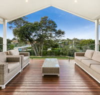 Coastal Living - Pubs and Clubs