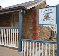 Cobblers Cottage BB - Pubs and Clubs