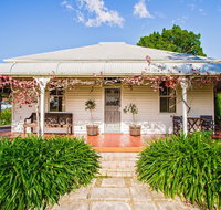 Cockfighters Ghost Vineyard Accommodation - Pubs and Clubs