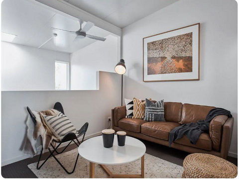 COCOMO VILLA - Pubs and Clubs 3