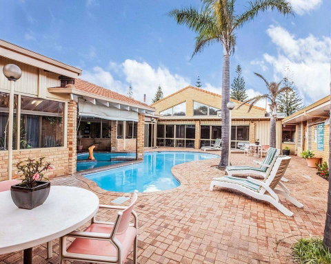 Comfort Inn Bay Of Isles - Go Out 2