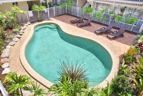 Comfort Inn Cairns City - Pubs and Clubs 0